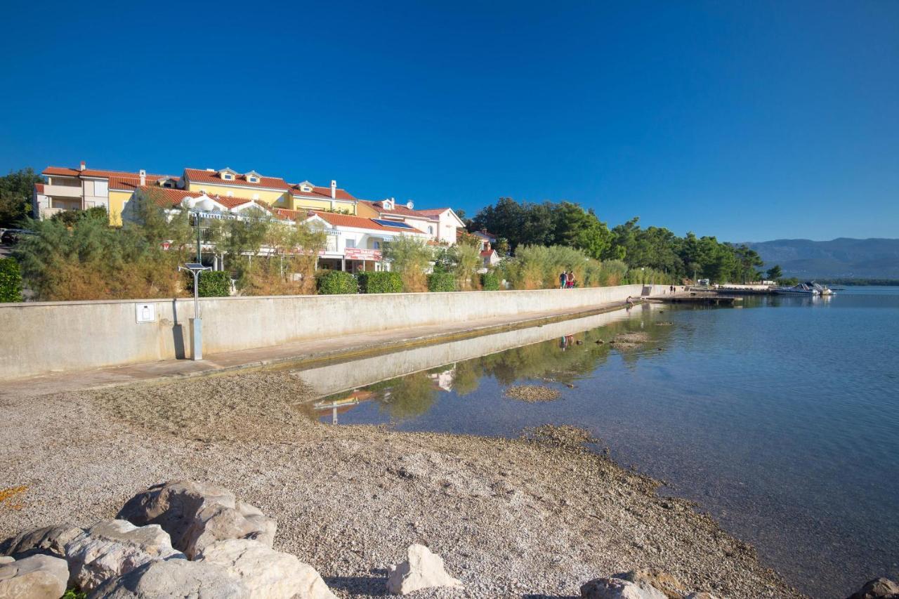 Apartments Tamaris Čižići Bagian luar foto